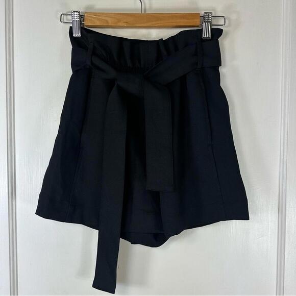 Wilfred Paperbag Short - Black - 00 - Picture 4 of 8